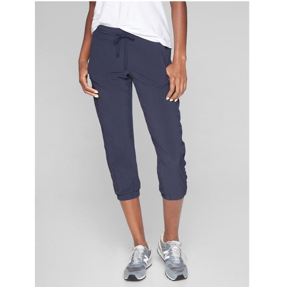 Athleta La Viva Blue Jogger Capri Pants - Picture 1 of 12
